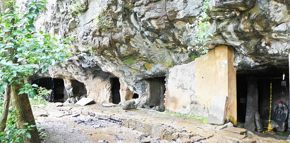 Rajpuri caves 1