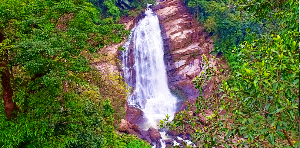 Valara waterfalls 1