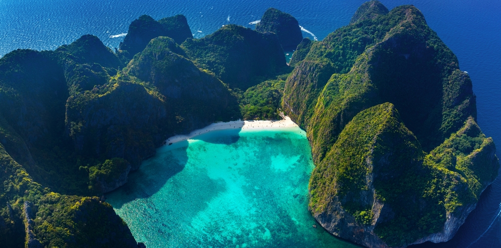 phi-phi-island